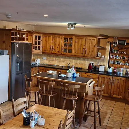 Aras Ghleann Cholm Cille Guest house