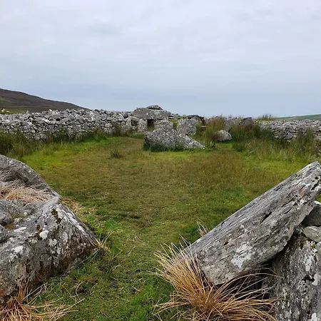 Aras Ghleann Cholm Cille Guest house Glencolumbkille