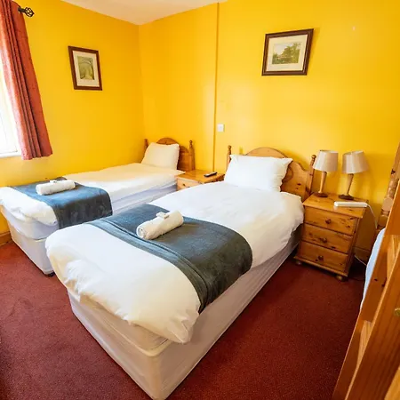 Aras Ghleann Cholm Cille 2* Glencolumbkille