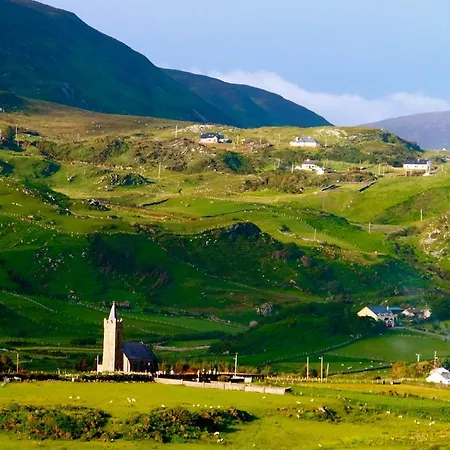 Aras Ghleann Cholm Cille Glencolumbkille