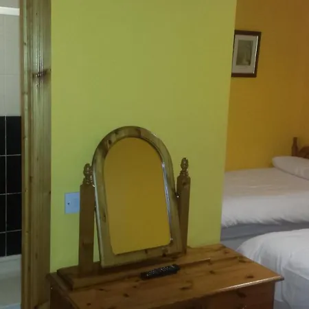 Aras Ghleann Cholm Cille 2* Glencolumbkille
