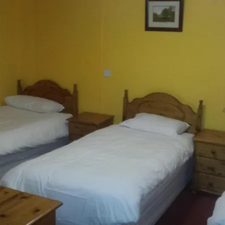 Aras Ghleann Cholm Cille Penzion 2*