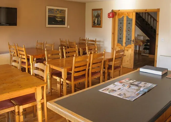 阿拉斯格里恩克尔姆希尔酒店 2*